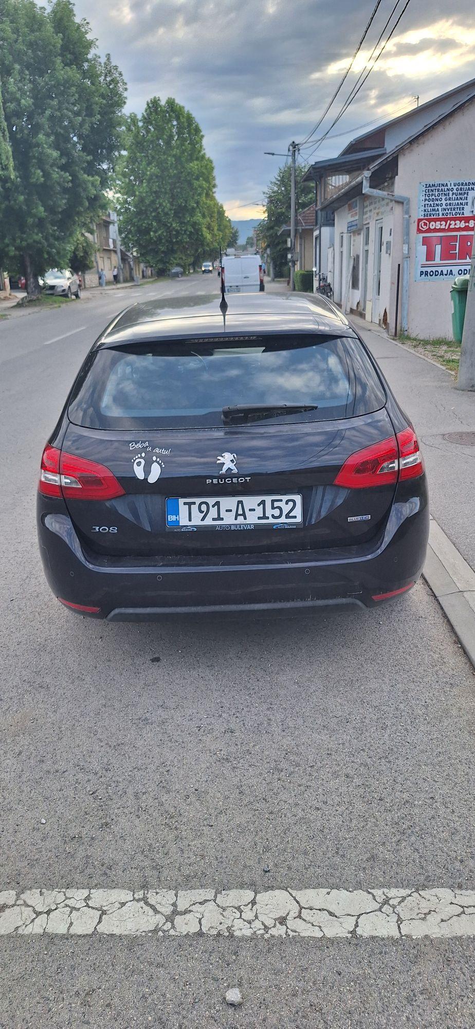 Peugeot 308 2.0 BlueHDi 150 KS Automatik — slika 2 od 6