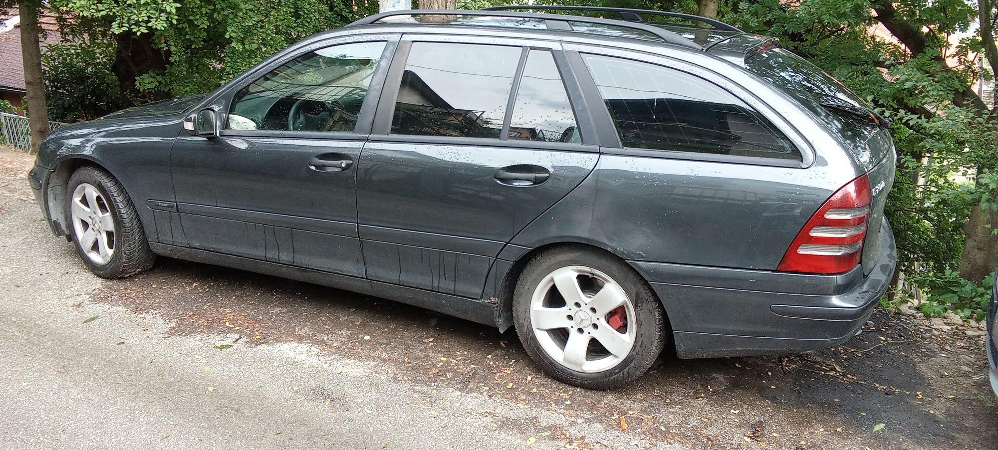 Mercedes C klasa — slika 3 od 6