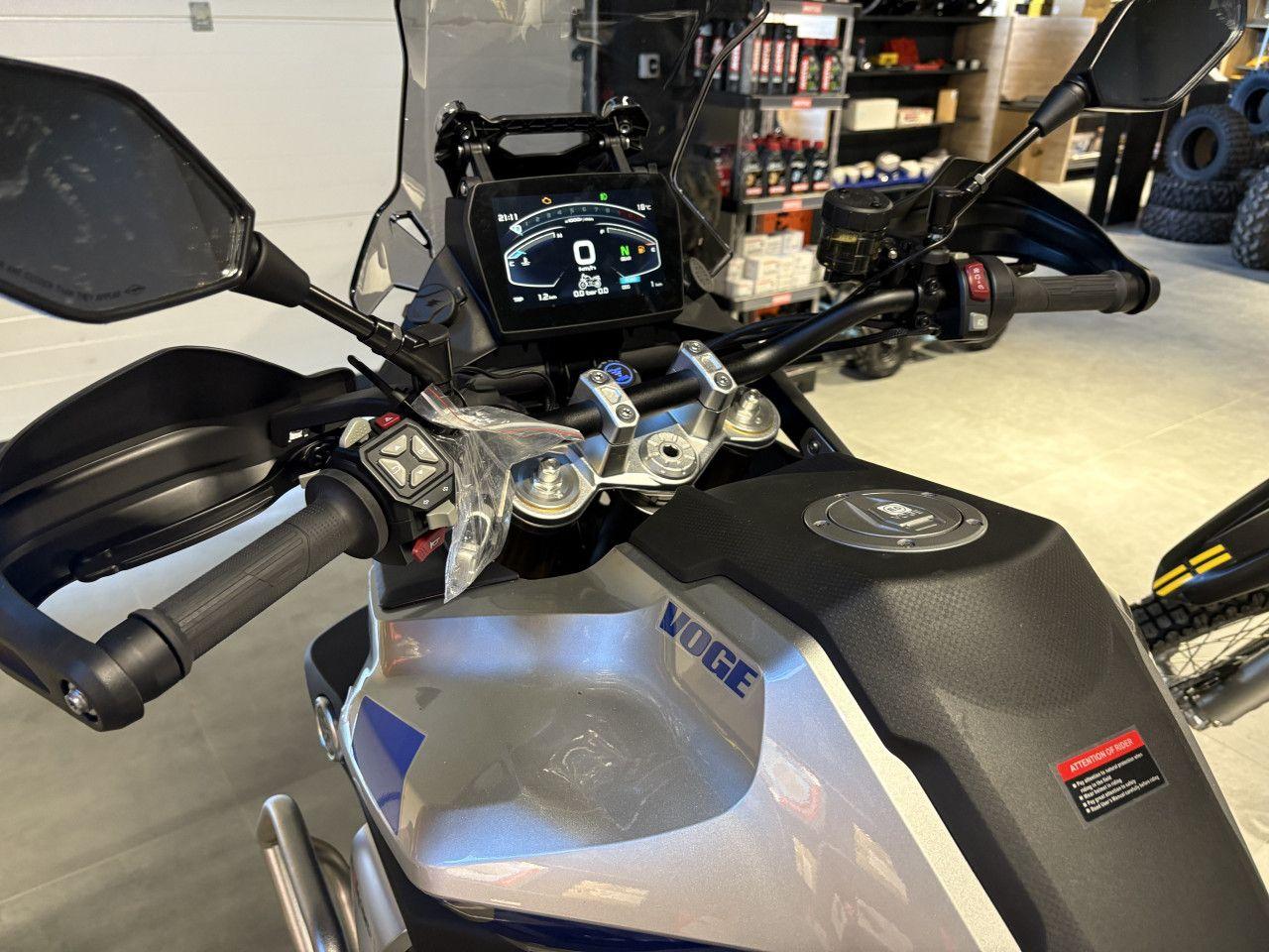 VOGE 900 DSX MOTO MOTOR BMW GS — slika 7 od 20