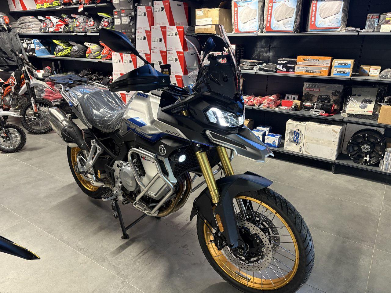 VOGE 900 DSX MOTO MOTOR BMW GS — slika 1 od 20