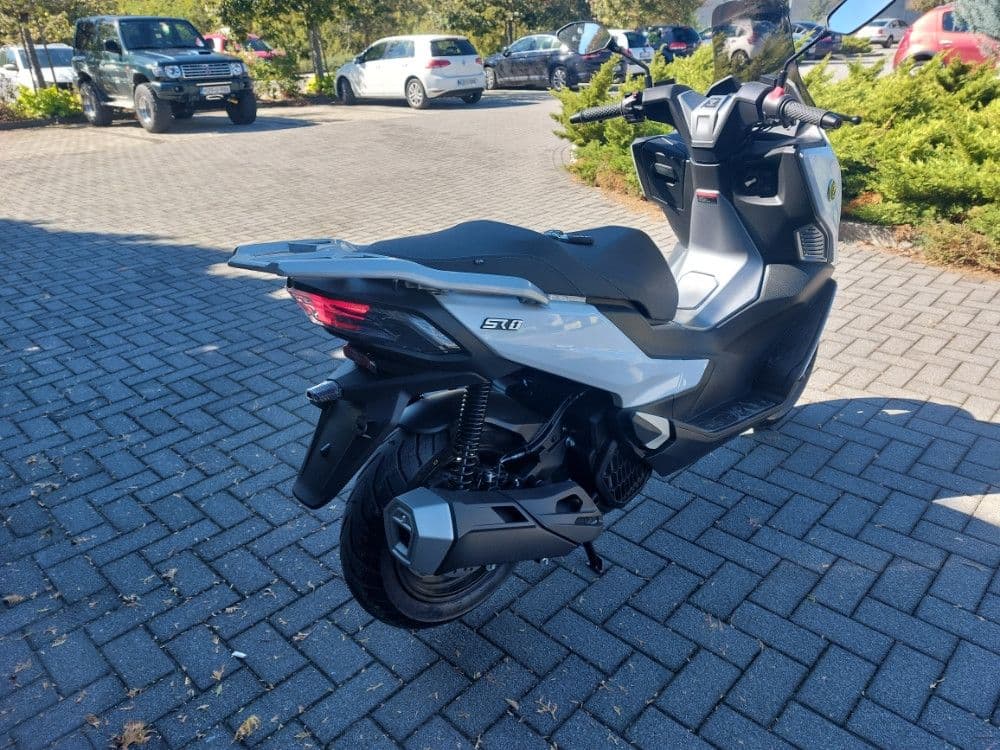 VOGE SR1 125 MAX SKUTER MOTOR MOTO — slika 5 od 19