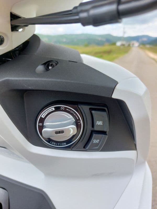 VOGE SR16 MOTOR MOTO SKUTER SCOOTER — slika 11 od 14