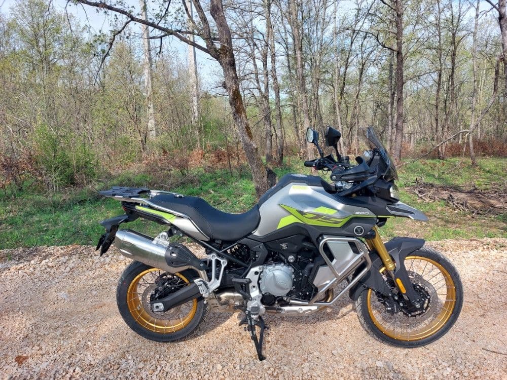 VOGE 900 DSX MOTO MOTOR BMW GS — slika 4 od 17