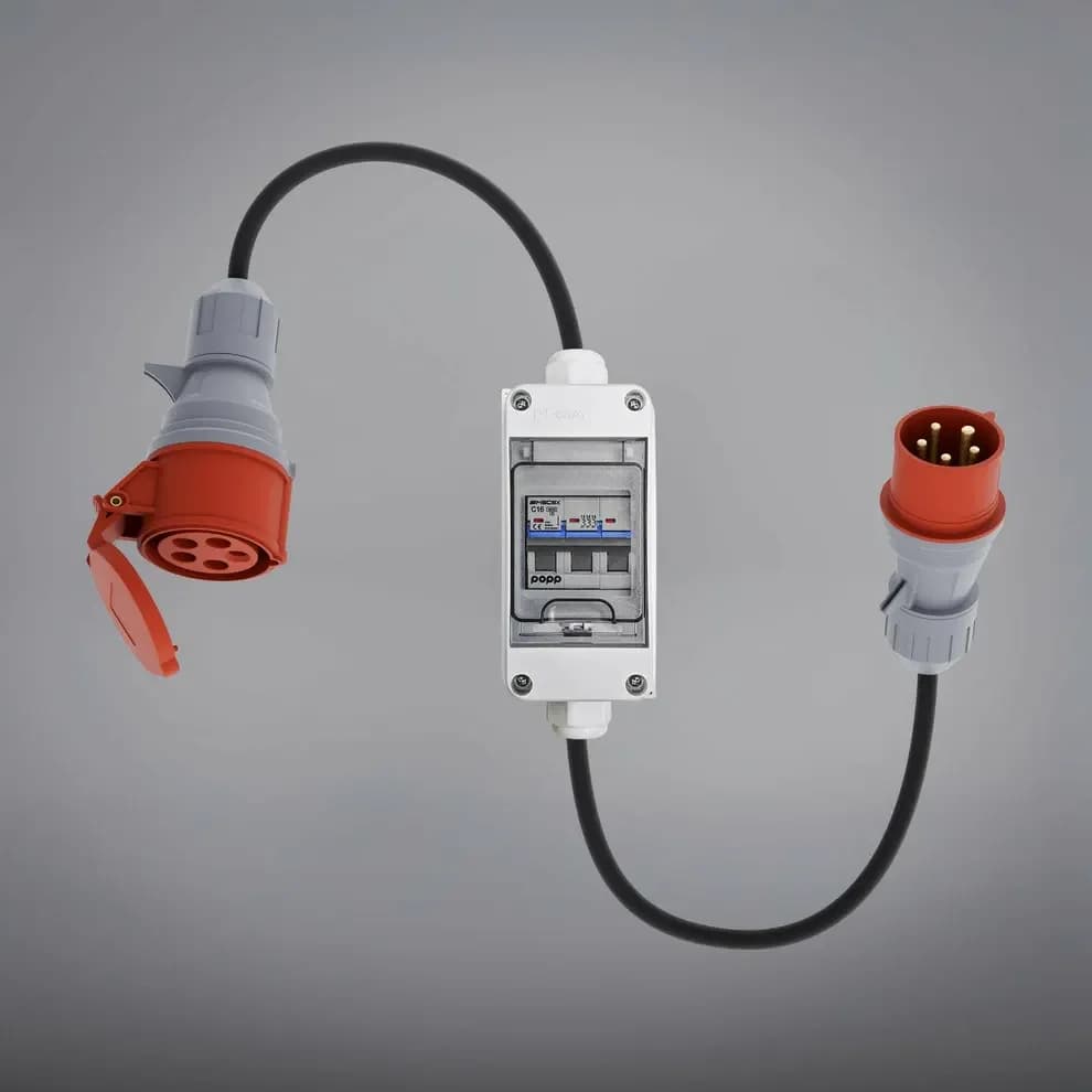 Adapter 22kW (32A) na 11kW (16A) sa osiguračem za punjenje auta — slika 1 od 1