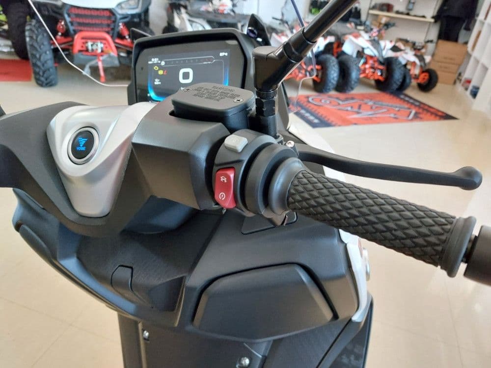 VOGE SR4 MAX 400 SKUTER MOTOR MOTO — slika 15 od 20