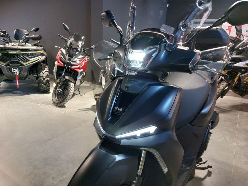 VOGE SR16 MOTOR MOTO SKUTER SCOOTER — slika 11 od 19