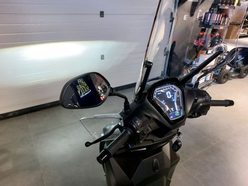 VOGE SR16 MOTOR MOTO SKUTER SCOOTER — slika 13 od 19
