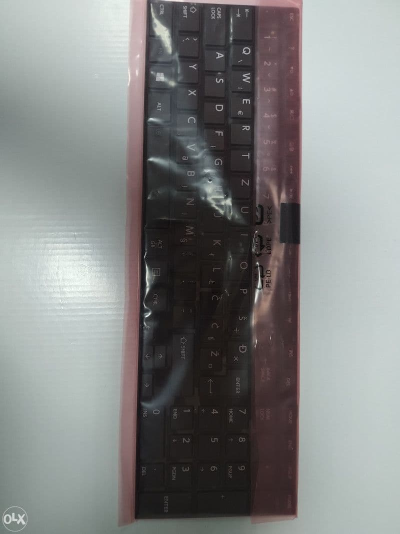Toshiba tastatura  C855 dijelovi dio laptop — slika 2 od 2