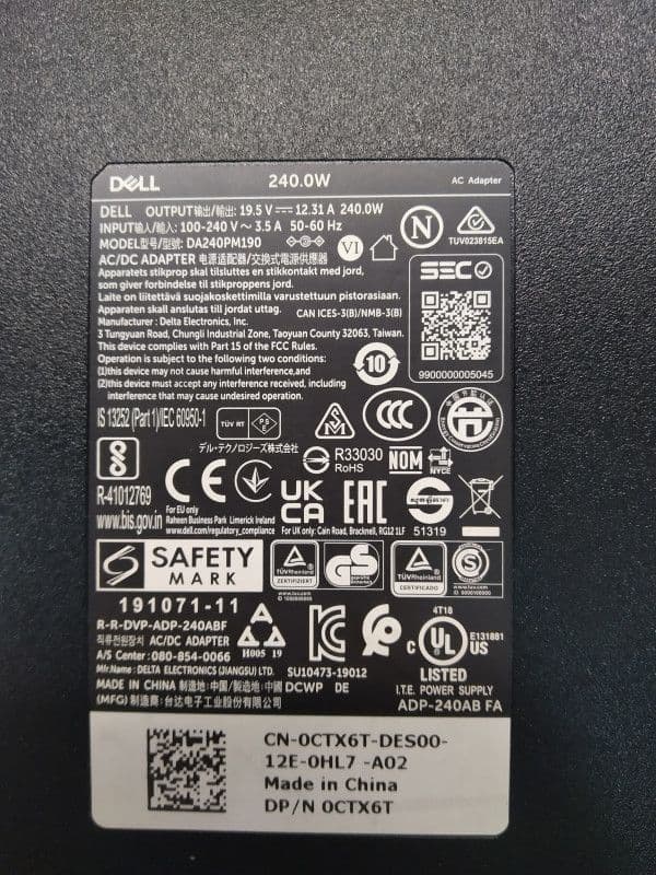 Dell Adapter 240 watt laptop  ALIENWARE — slika 1 od 2