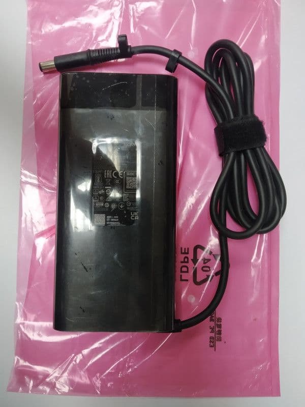 HP adapter punjac 230 Omen EliteBook  ZBook — slika 3 od 3