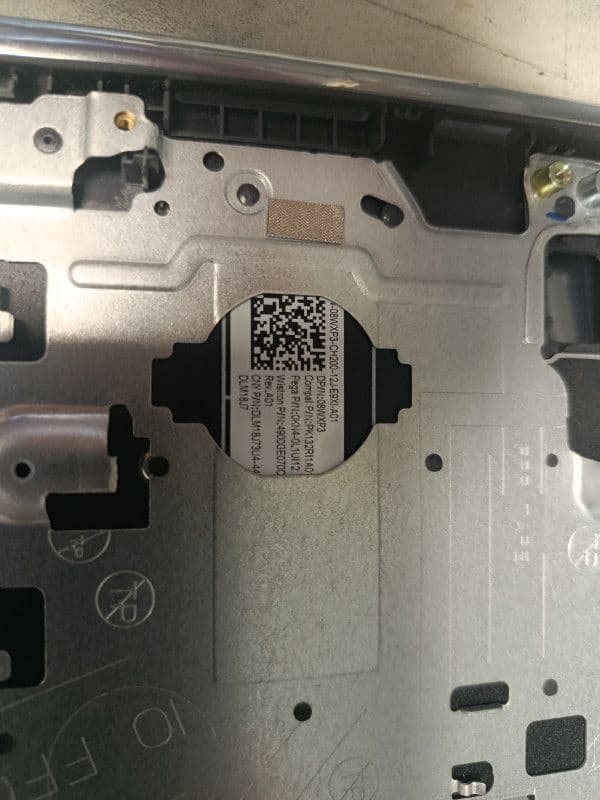 dell tastatura Dell Inspiron VOSTRO  3500 laptop — slika 4 od 4