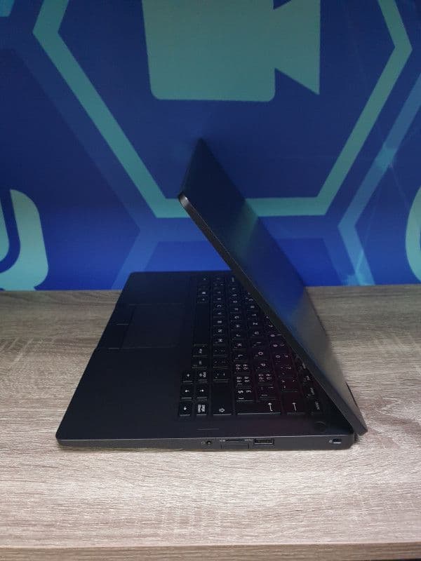 DELL LATITUDE 5300 8gen. 2u1 laptop/tablet. — slika 5 od 5