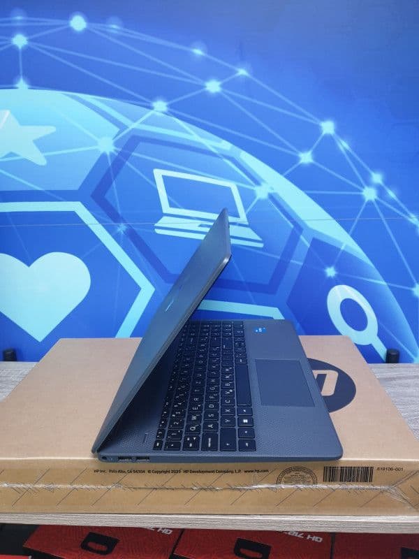HP 15s-fq5068nm — slika 2 od 4