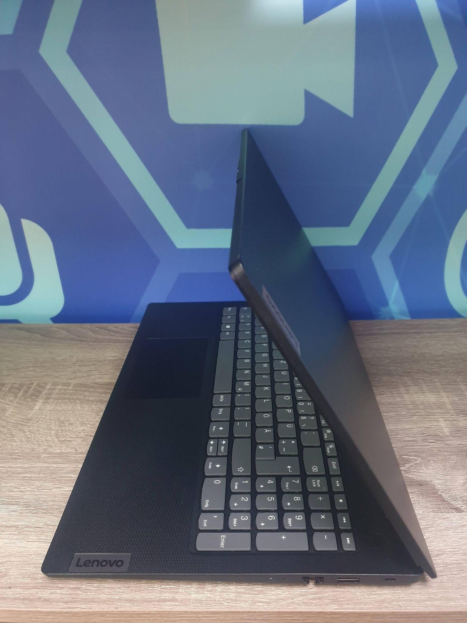 LENOVO  V15-G2 11th GENERACIJA — slika 4 od 4