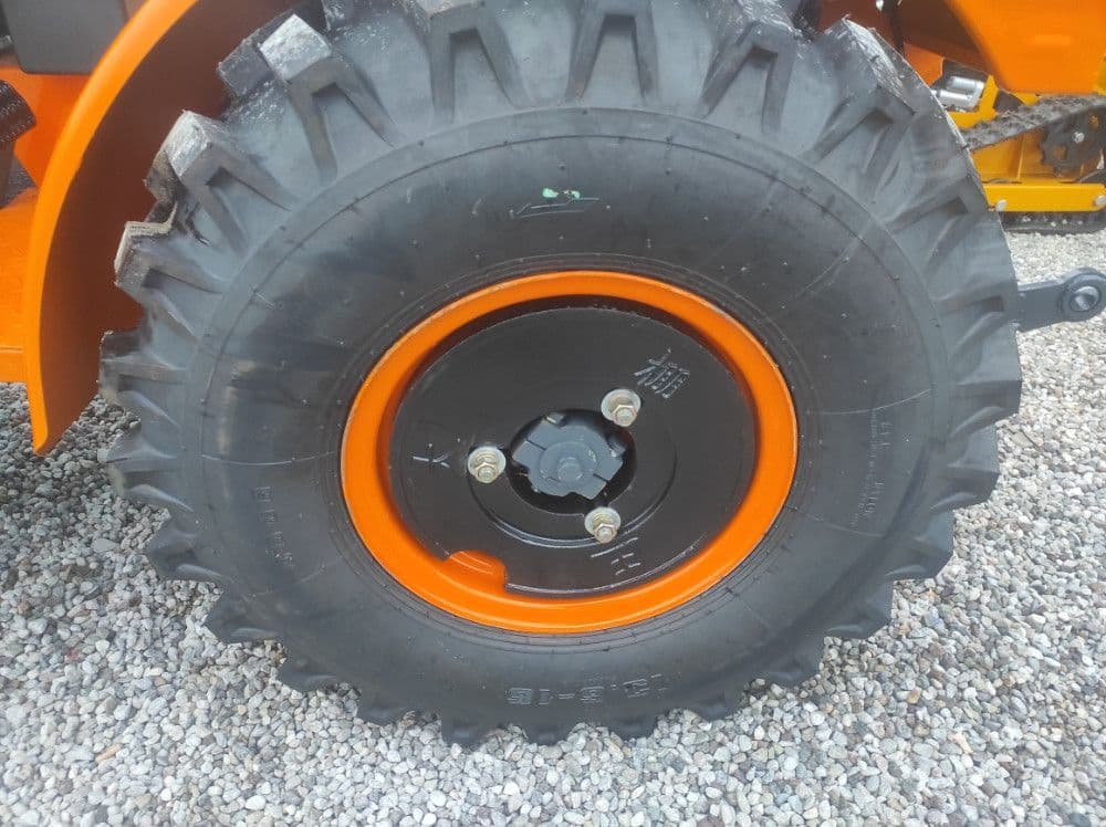 Traktor voćarski/vinogradarski VOLOV 604G — slika 5 od 6