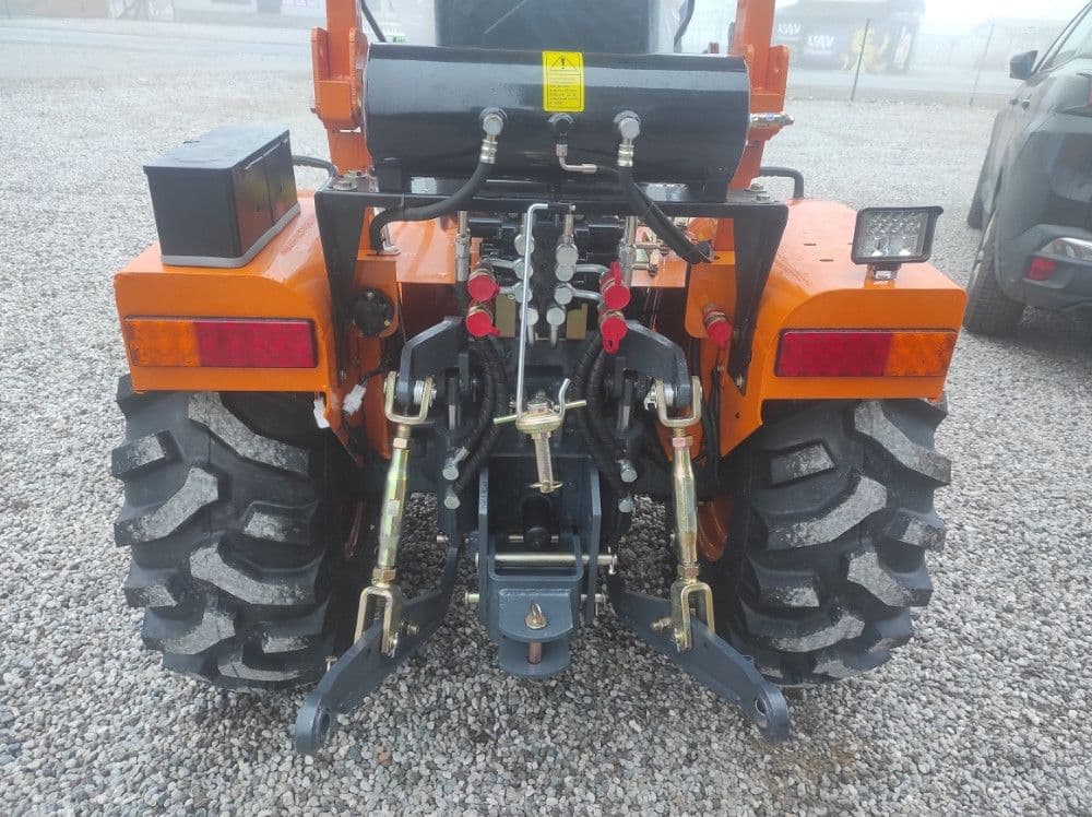 Traktor voćarski/vinogradarski VOLOV 604G — slika 4 od 6