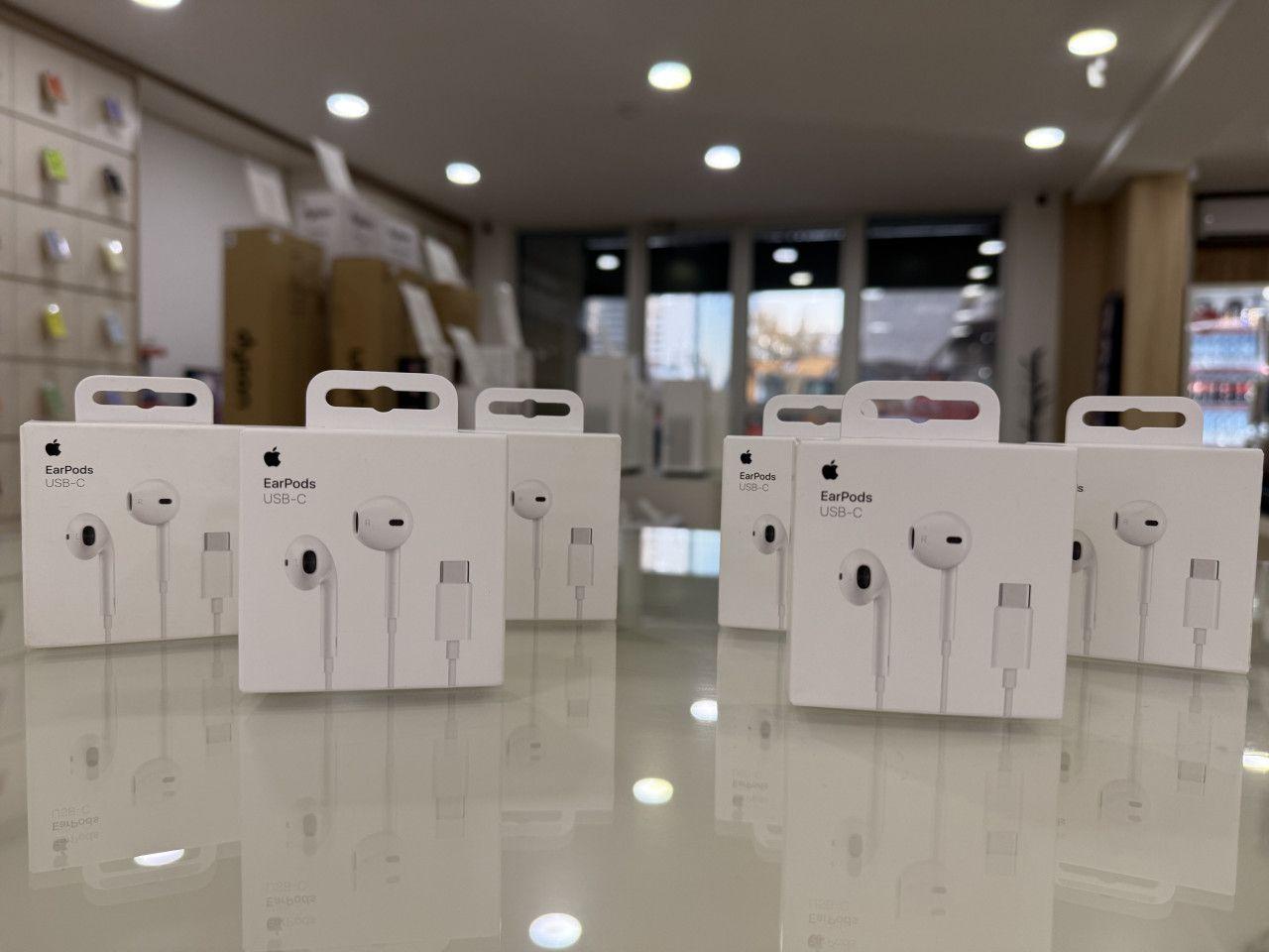 Apple EarPods Type C — slika 1 od 1