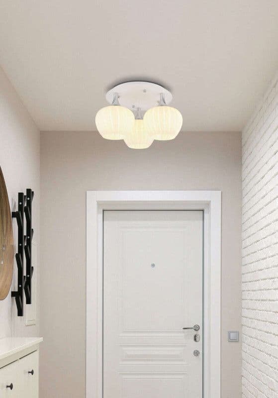 Luster 3xE27 sa staklenim kuglama- bijela — slika 1 od 5