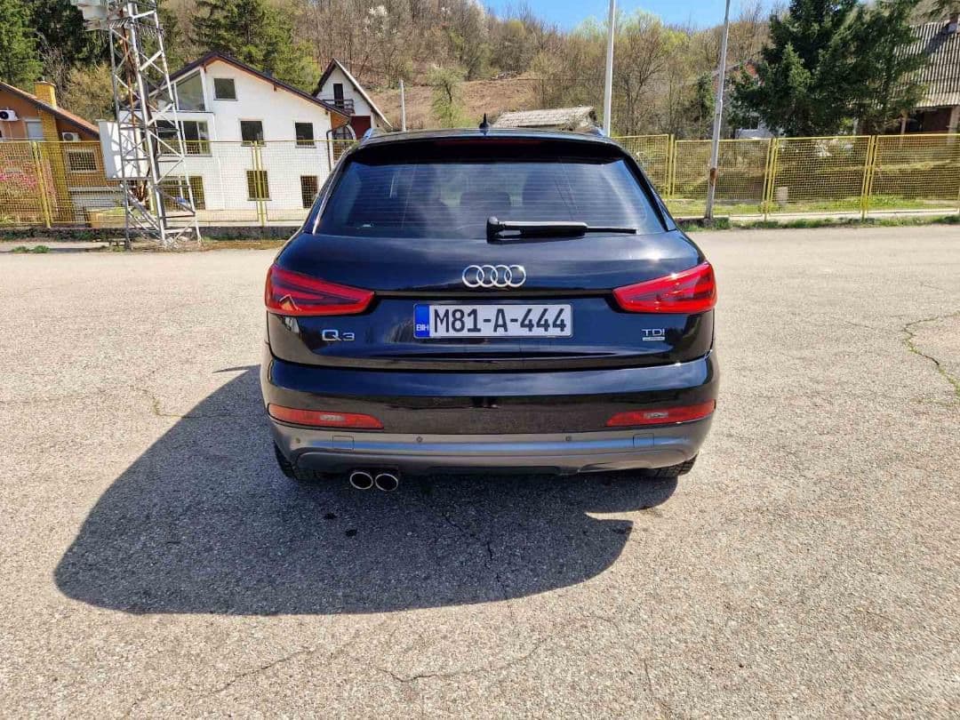 Audi Q3 2.0 TDI — slika 3 od 4