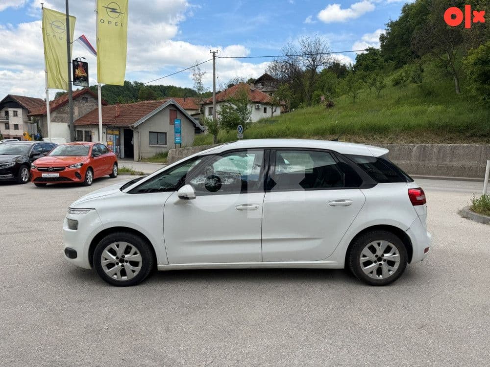 Citroen C4 Picasso 1.6 HDi 85kW Facelift — slika 6 od 16