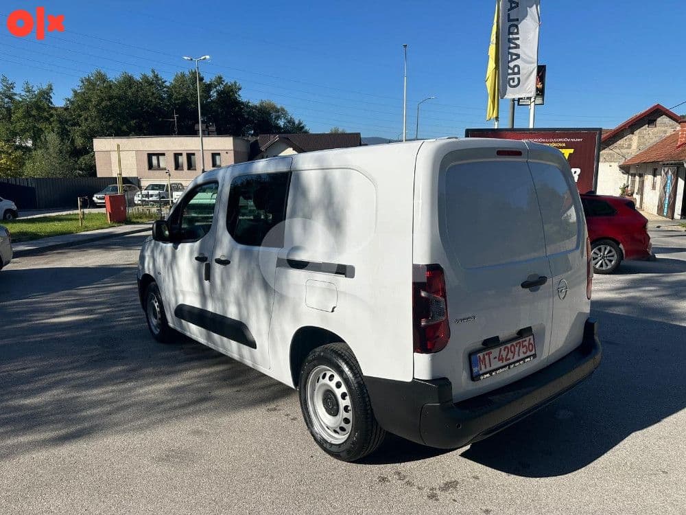 Opel Combo 1.5 Crew Van L2 75kW - 765kg nos. — slika 2 od 11