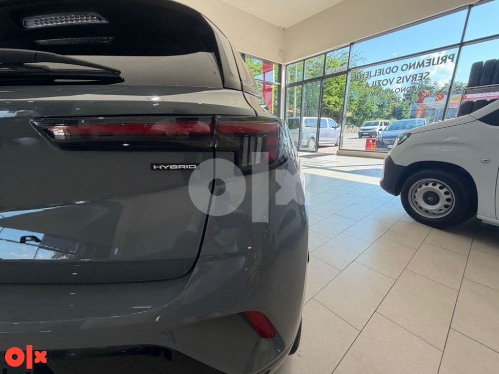 Opel Mokka GS Hybrid 145 KS eDCT — slika 11 od 19