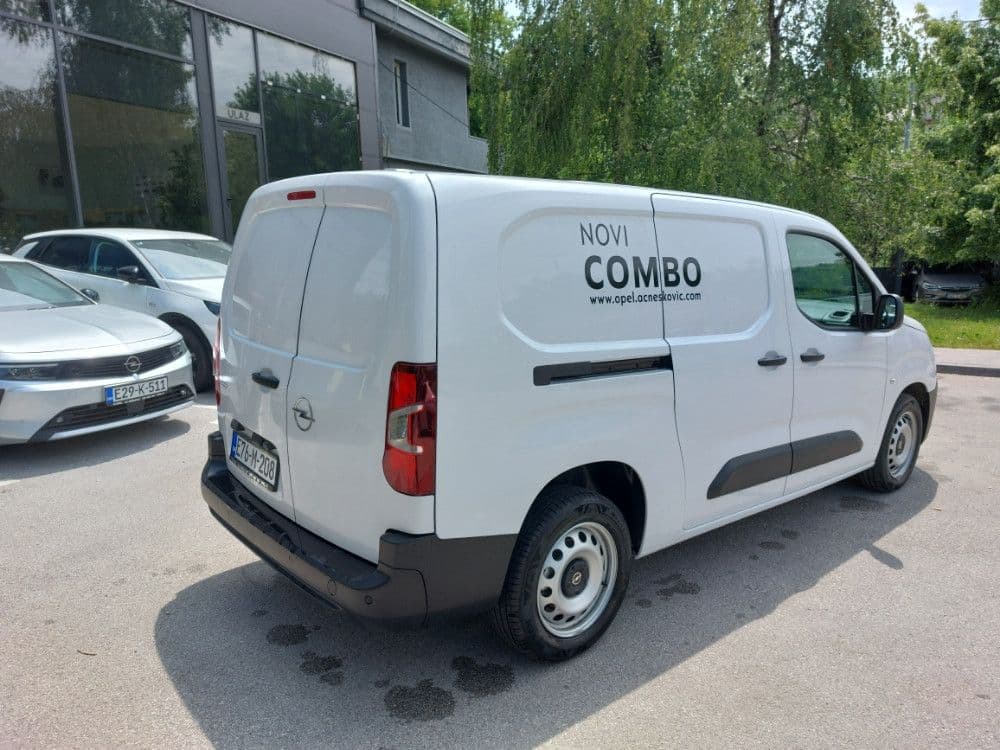 Opel Combo Cargo XL - 939kg - 1.5 100KS *DEMO VOZILO* — slika 10 od 17