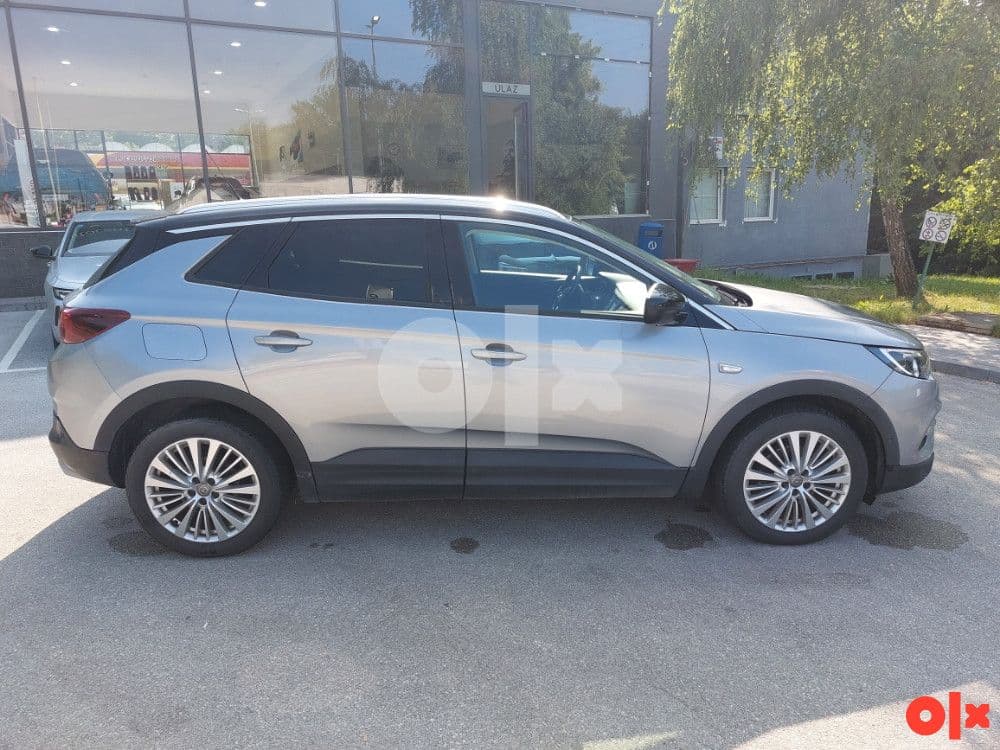 Opel Grandland X 1.5 130 KS Business Edition *2019* — slika 8 od 18