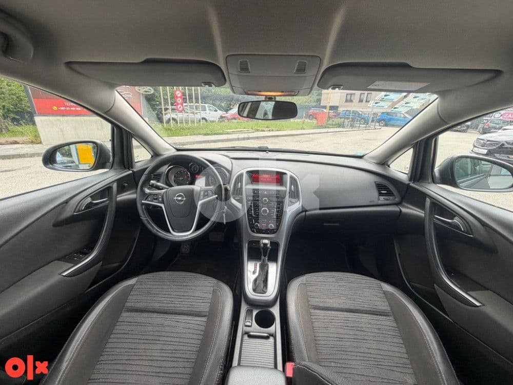 Opel Astra J 2018 Automatik — slika 11 od 11
