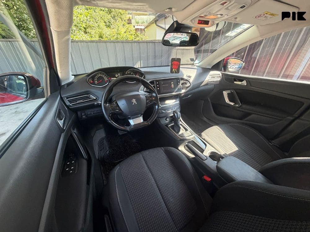 Peugeot 308 Business Active 1.6HDI 120KS 2017 AUTOMATIK — slika 11 od 14