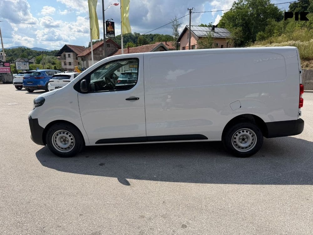 Opel Vivaro Cargo Van L 2.2 Dizel 150 KS 2026 — slika 4 od 13