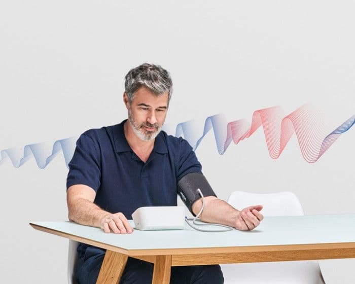 Tlakomjer OMRON M7 AFIB + adapter GRATIS — slika 2 od 3