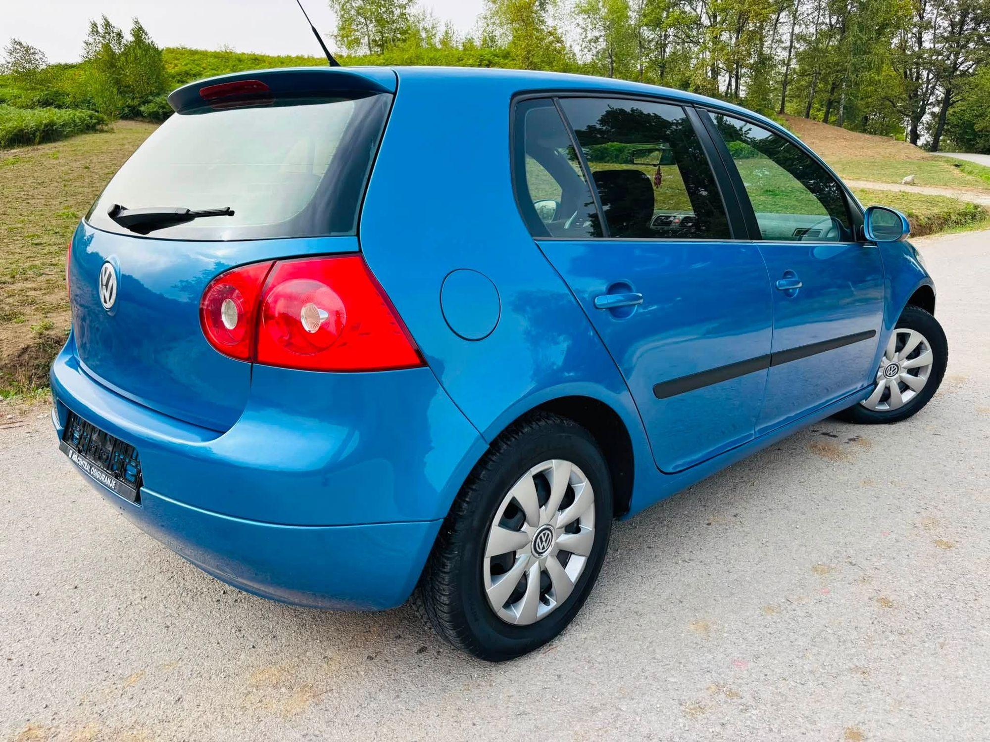 Golf 5 1.9 TDI 77kw 2004 — slika 4 od 4