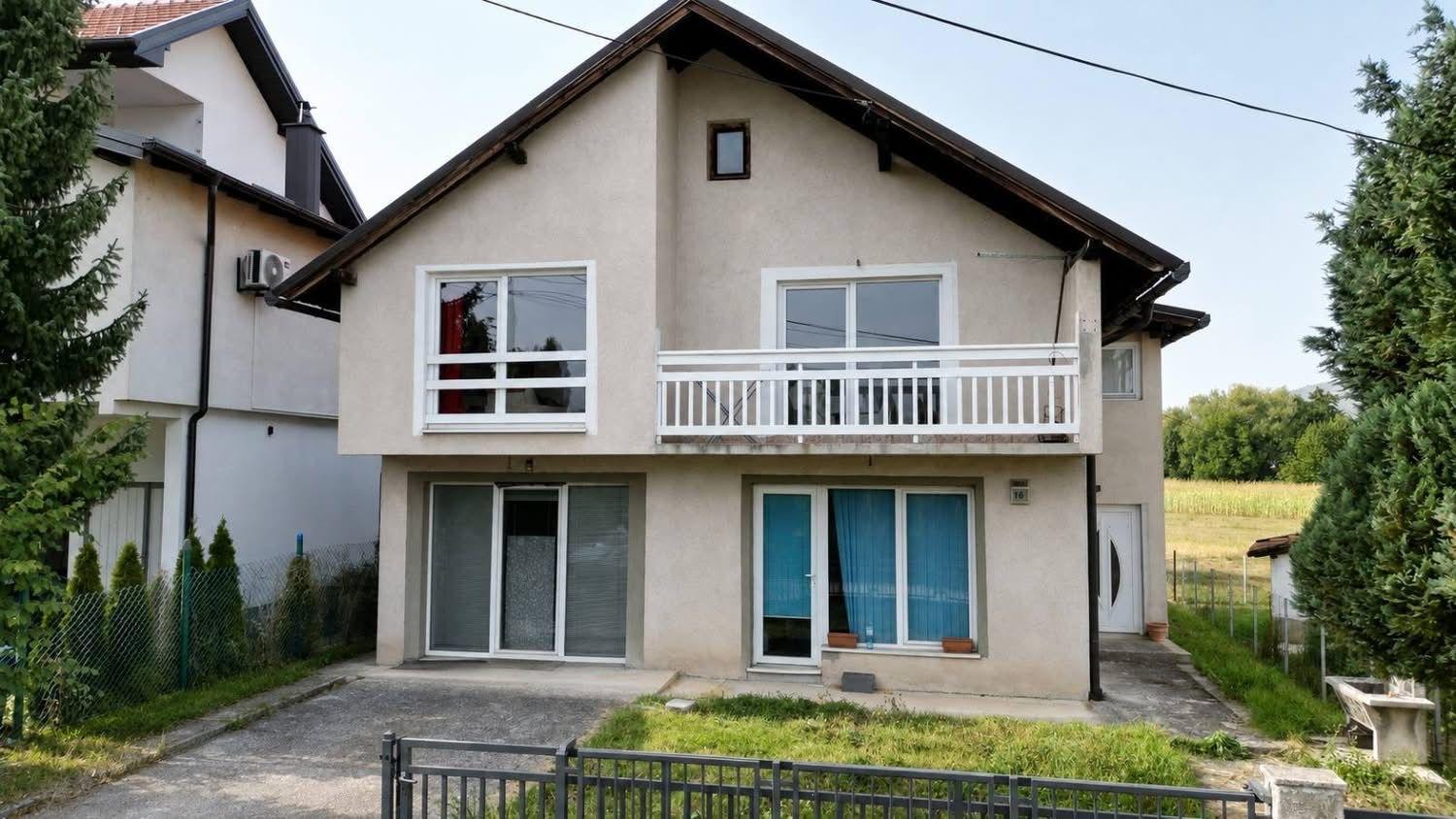 Kuća u mirnom dijelu — slika 2 od 6