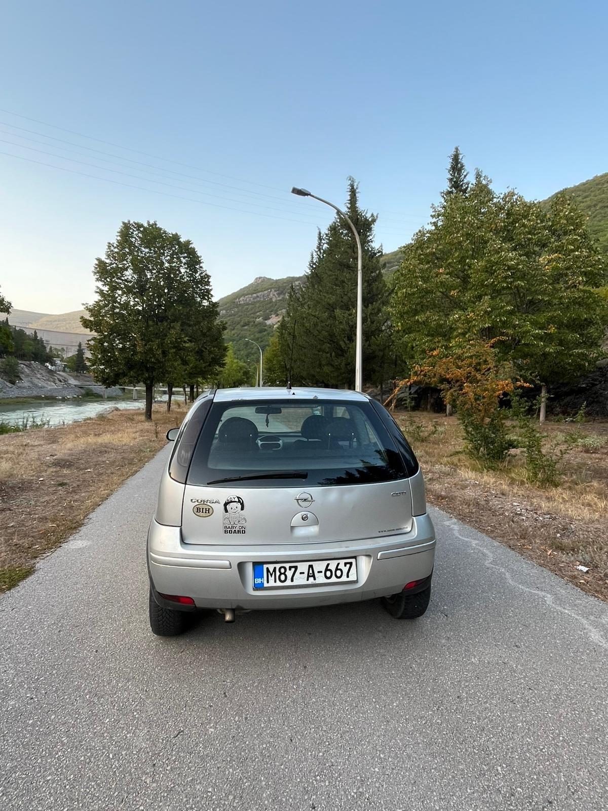 Opel Corsa — slika 4 od 5