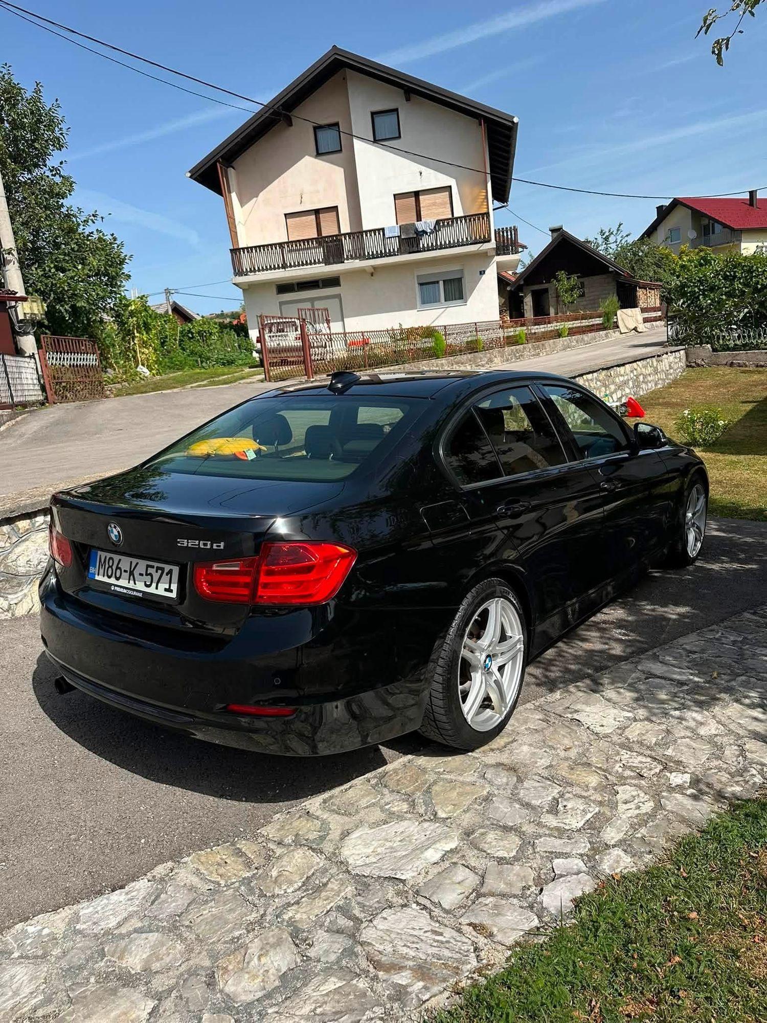 BMW 320d F30 — slika 2 od 4